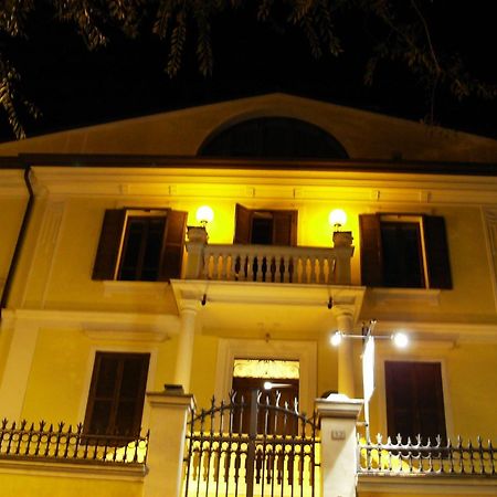B&B Santa Chiara スルモナ エクステリア 写真